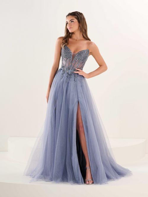 JuliesBridalWinnipeg.com :Bridal Salon - Winnipeg Manitoba